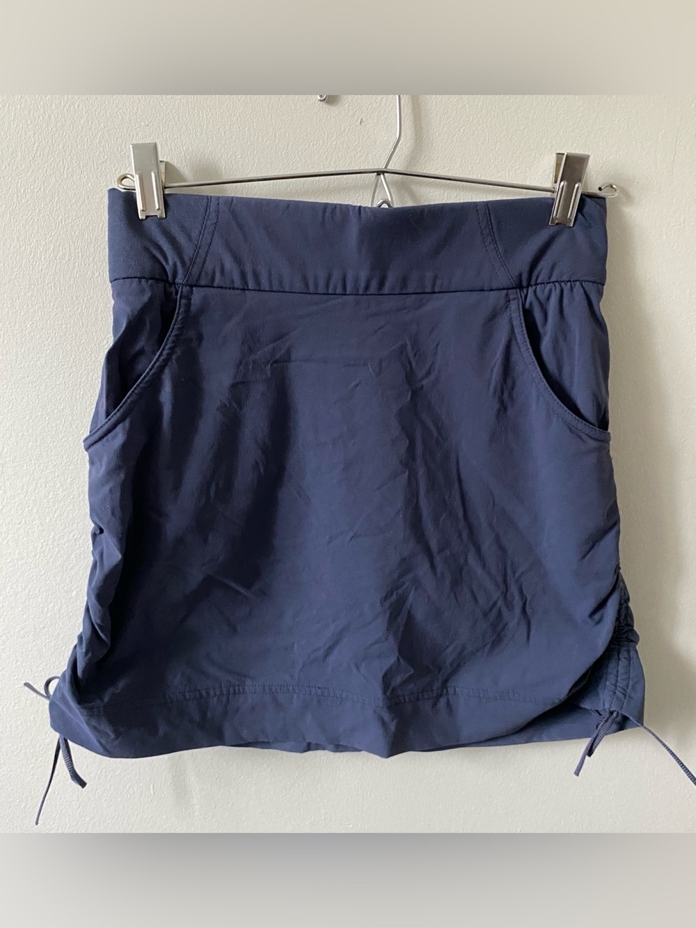 Columbia Navy Athletic Skort with ruched side ties XS